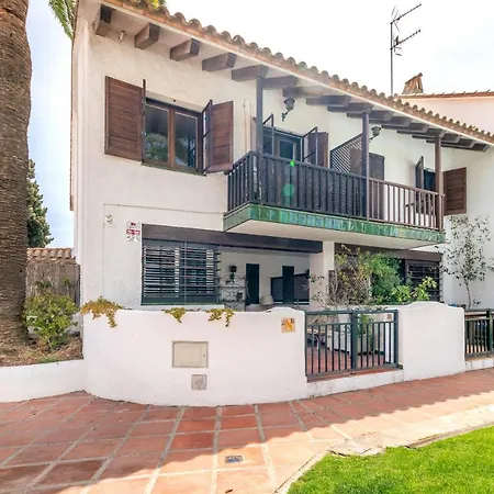 Paola: Preciosa Casa Pareada Con Piscina Апартаменты